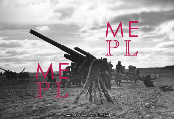 : Soldiers with field howitzers, 1938 : Soldiers with field howitzers, 1938