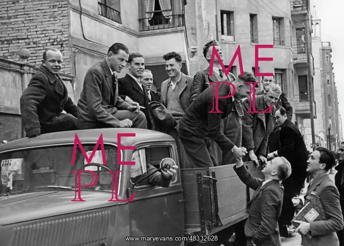: Soldiers before their journey home at the Condor : Soldiers before their journey home at the Condor
