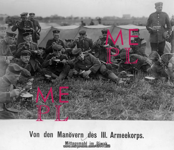 : Soldiers at lunch, 1912 : Soldiers at lunch, 1912