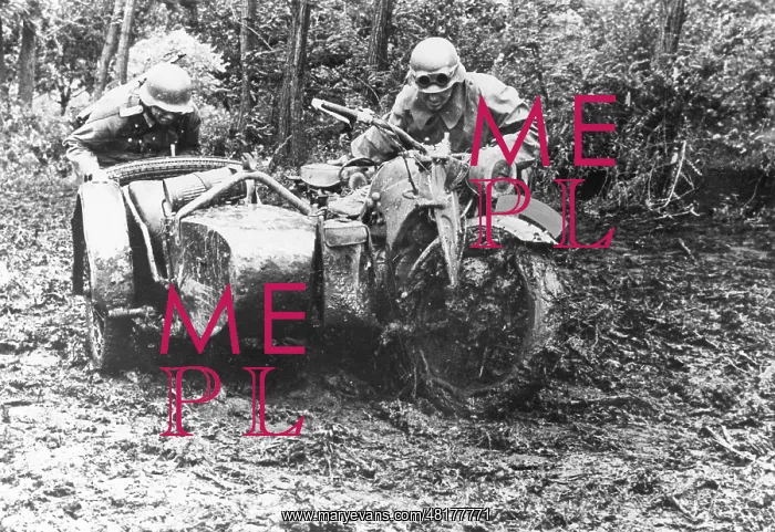 : Soldiers with their motorcycle on the Eastern Front, 1941 : Soldiers with their motorcycle on the Eastern Front, 1941