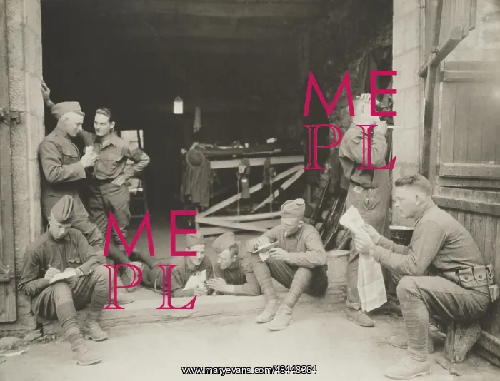 : Soldiers passing the time with various leisure : Soldiers passing the time with various leisure