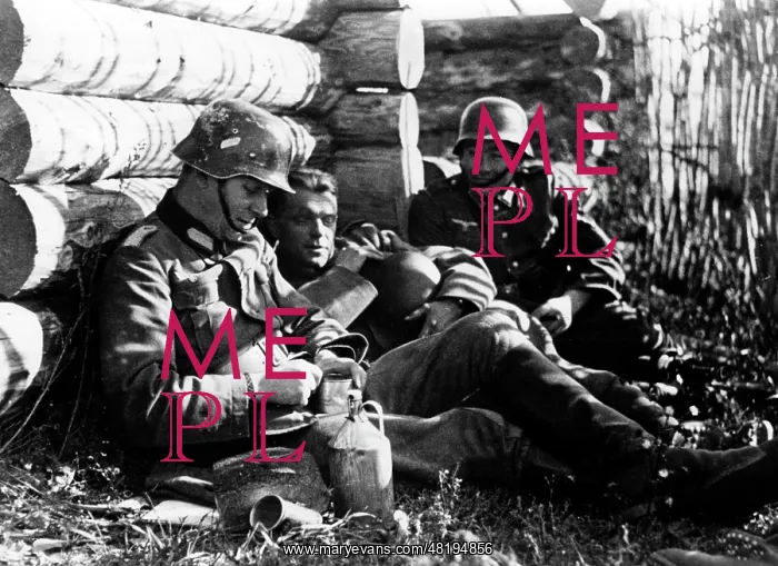: Soldiers of the propaganda company on the Eastern Front, 194 : Soldiers of the propaganda company on the Eastern Front, 194