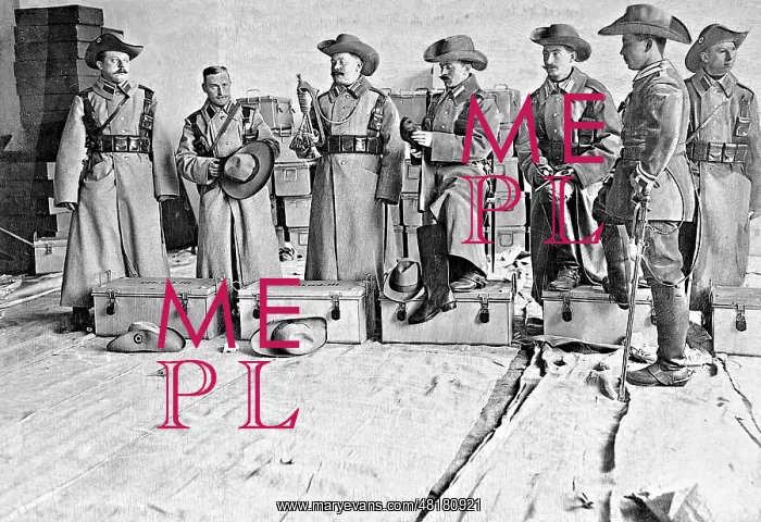 : Soldiers of the protection force before leaving for German S : Soldiers of the protection force before leaving for German S