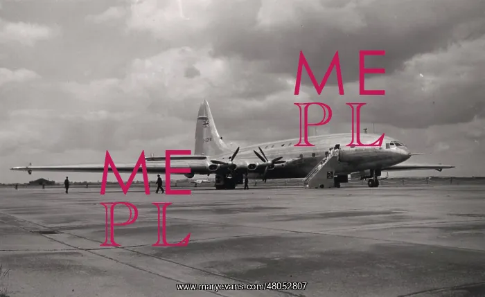 : The sole Bristol Brabazon G-AGPW : The sole Bristol Brabazon G-AGPW