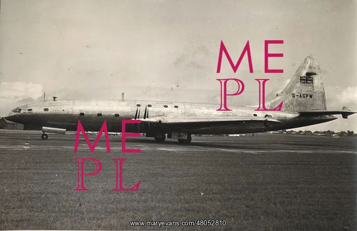 : The sole Bristol Brabazon G-AGPW : The sole Bristol Brabazon G-AGPW