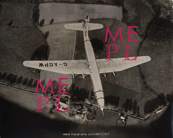 : The sole Bristol Brabazon G-AGPW in flight : The sole Bristol Brabazon G-AGPW in flight
