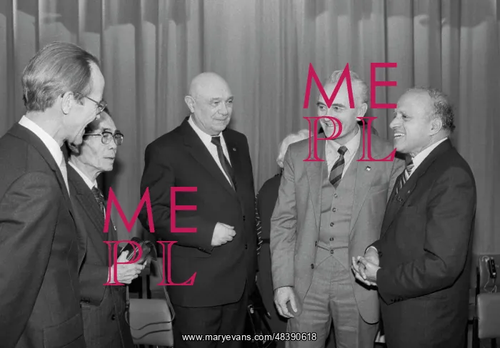 : Solemn meeting of USSR Academy of Sciences and : Solemn meeting of USSR Academy of Sciences and