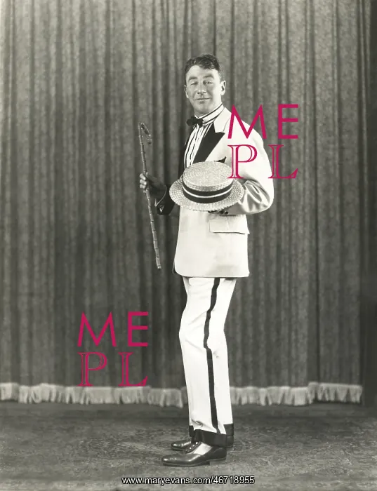  : Song and dance man
