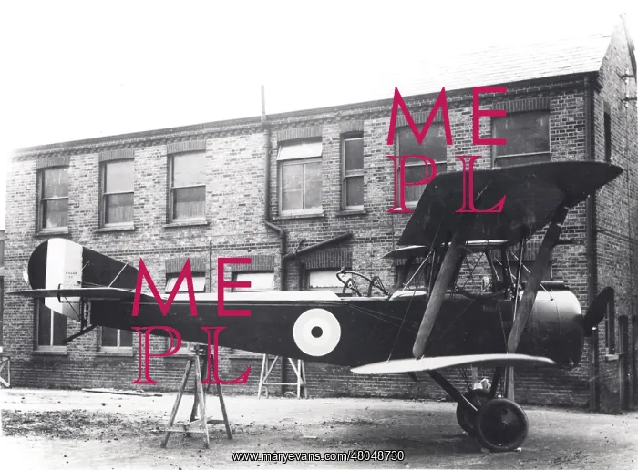 : Sopwith 1 1 / 2 Strutter built at Hayes : Sopwith 1 1 / 2 Strutter built at Hayes