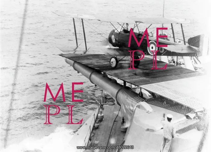 : Sopwith 1? Strutter biplane taking off from a ship, WW1 : Sopwith 1? Strutter biplane taking off from a ship, WW1