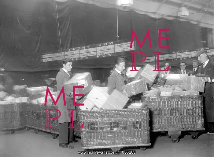 : SORTING POST 1930S : SORTING POST 1930S
