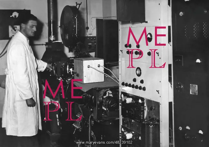 : Source room in the Berlin Funkhaus, 1935 : Source room in the Berlin Funkhaus, 1935