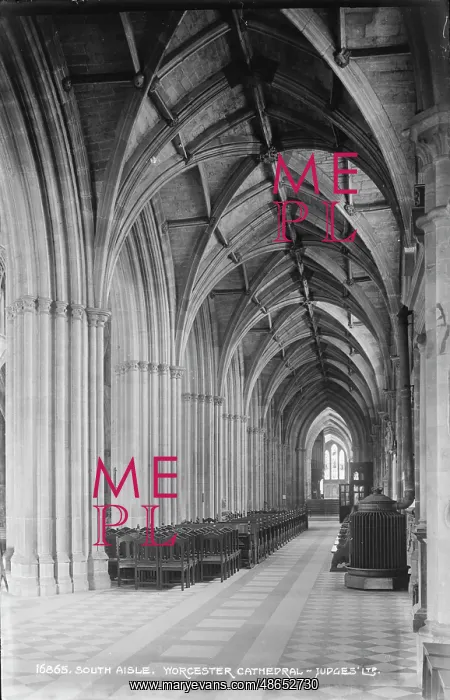  : South Aisle of Worcester Cathedral