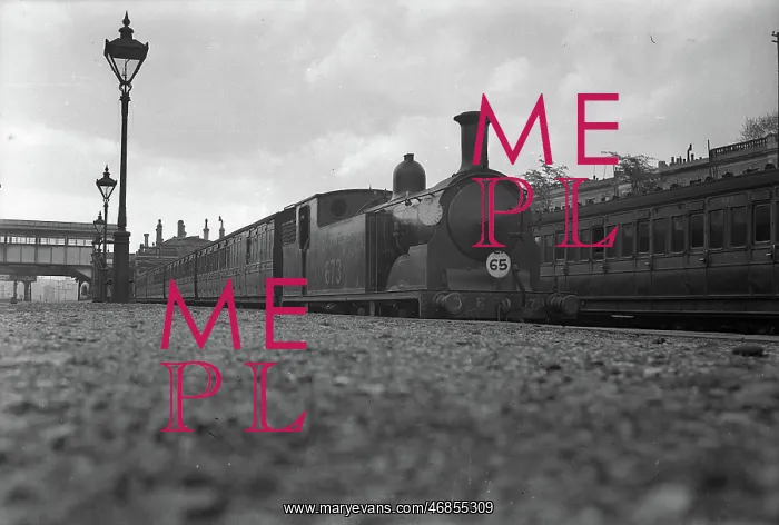 : Southern steam engine in a station : Southern steam engine in a station