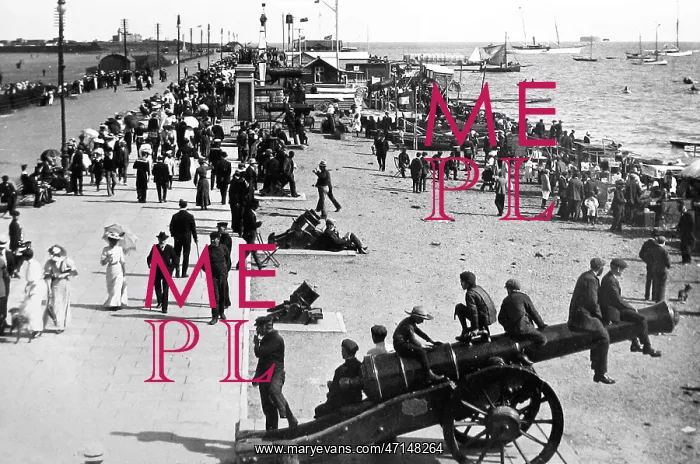  : Southsea Parade - early 1900s