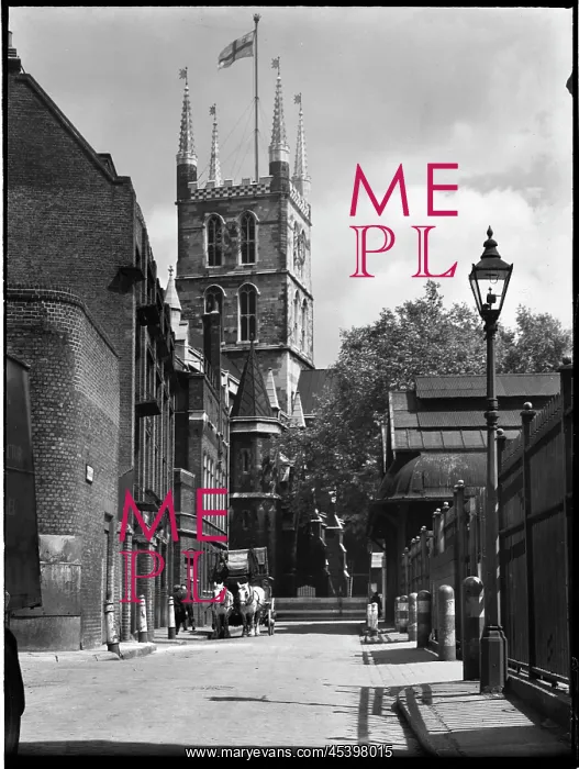 : Southwark Cathedral, Montague Close, Southwark, London : Southwark Cathedral, Montague Close, Southwark, London