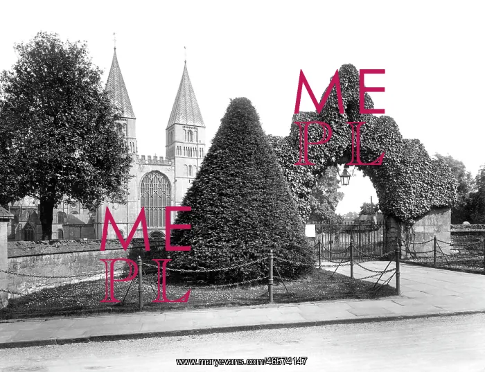  : Southwell, the Minster, the West Gate 1924
