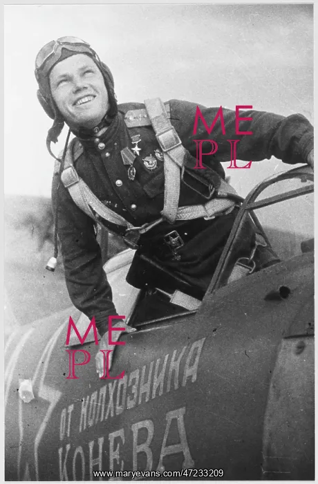 : SOVIET AIR ACE : SOVIET AIR ACE