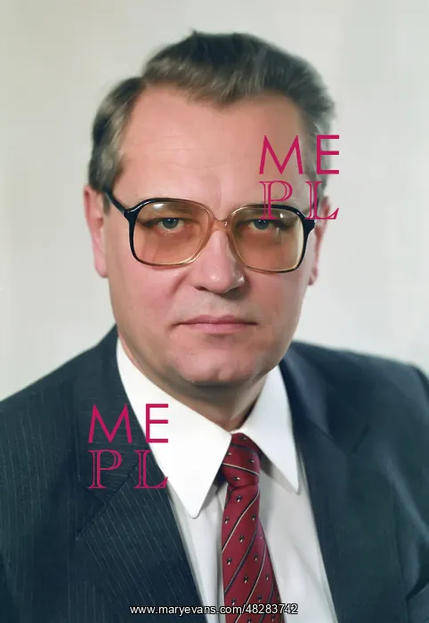 : Soviet ambassador Yuli Kvitsinsky, 1984 : Soviet ambassador Yuli Kvitsinsky, 1984