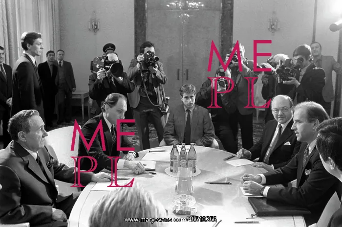 : Soviet-American negotiations, 1988 : Soviet-American negotiations, 1988