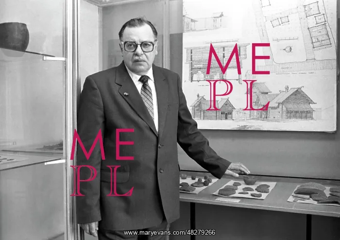 : Soviet archeologist Valentin Yanin, 1984 : Soviet archeologist Valentin Yanin, 1984