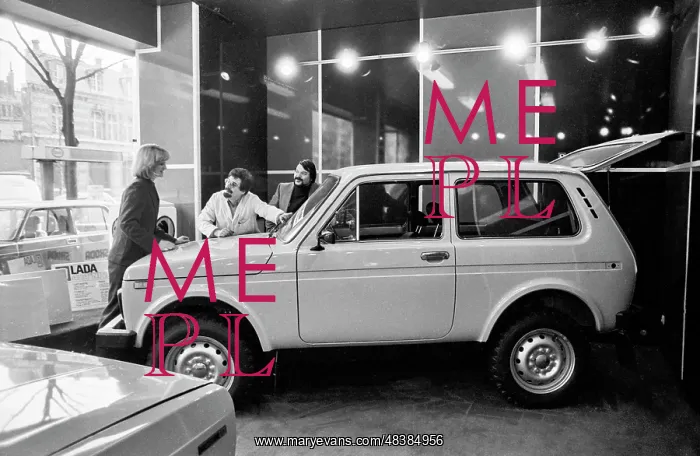 : Soviet Car Sales Office : Soviet Car Sales Office