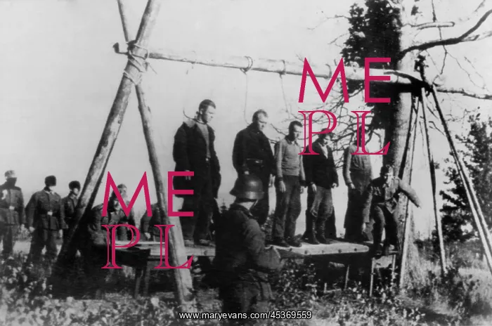 : Five Soviet civilians to be hanged by German soldiers : Five Soviet civilians to be hanged by German soldiers