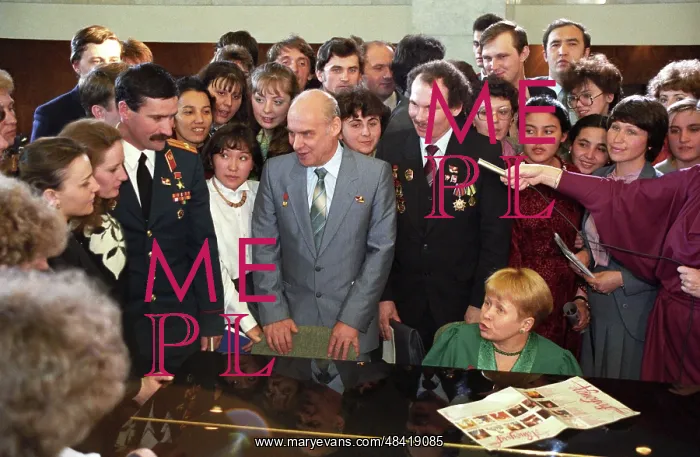 : Soviet composer Alexandra Pakhmutova with husband : Soviet composer Alexandra Pakhmutova with husband