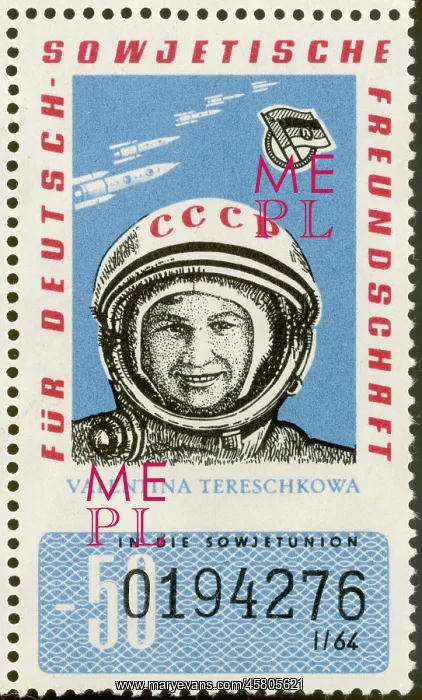 : SOVIET COSMONAUT : SOVIET COSMONAUT