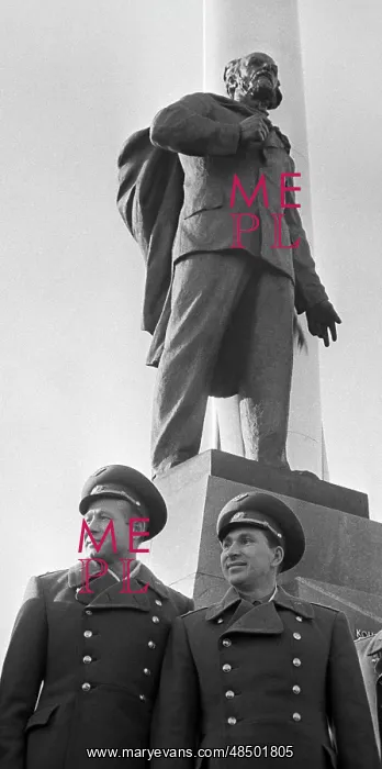 : Soviet cosmonauts Alexei Leonov and Pavel Belyayev : Soviet cosmonauts Alexei Leonov and Pavel Belyayev