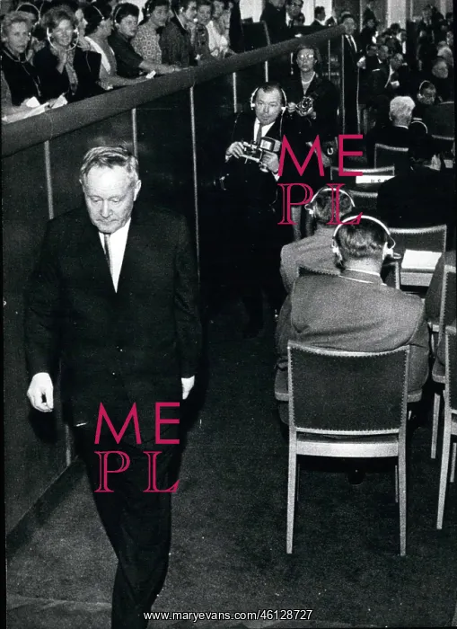 : Soviet delegate Emelyanov leaves conference hall, Vienna : Soviet delegate Emelyanov leaves conference hall, Vienna