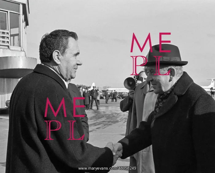 : Soviet delegation visits United States : Soviet delegation visits United States