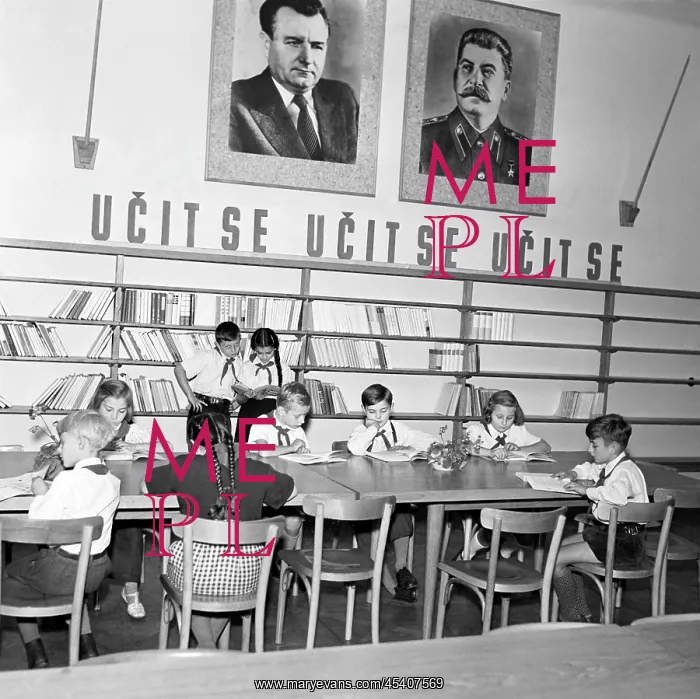 : Soviet dictators : Soviet dictators