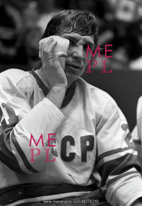 : Soviet forward Sergei Shepelev at 1982 IIHF Ice : Soviet forward Sergei Shepelev at 1982 IIHF Ice