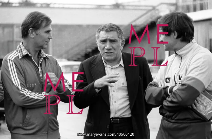 : Soviet ice hockey coach Viktor Tikhonov and actor : Soviet ice hockey coach Viktor Tikhonov and actor