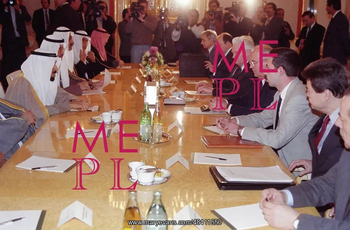 : Soviet-Kuwaiti negotiations in Moscow, 1991 : Soviet-Kuwaiti negotiations in Moscow, 1991