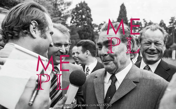 : Soviet leader Leonid Brezhnev visits West Germany : Soviet leader Leonid Brezhnev visits West Germany