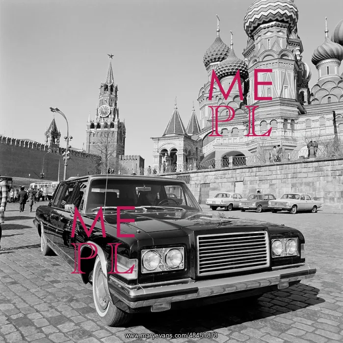 : Soviet limousine ZiL-115, 1982 : Soviet limousine ZiL-115, 1982