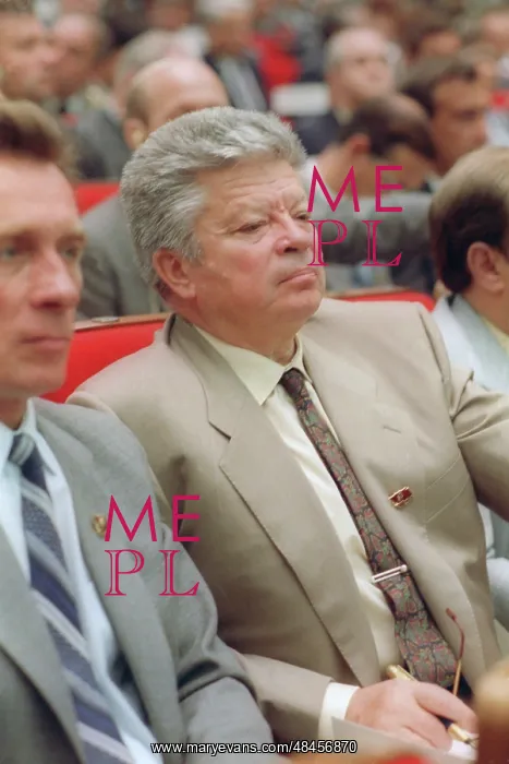 : Soviet ophthalmologist Svyatoslav Fyodorov, 1990 : Soviet ophthalmologist Svyatoslav Fyodorov, 1990
