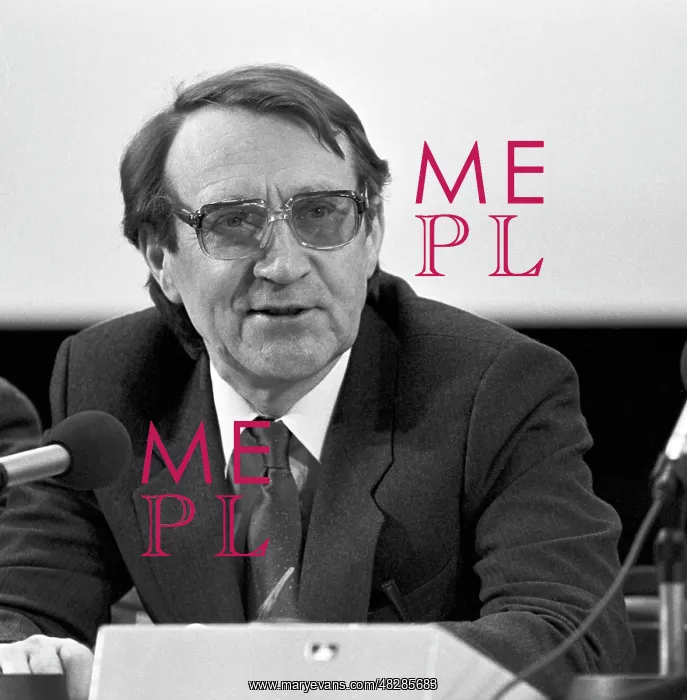 : Soviet physicist Roald Sagdeev, 1986 : Soviet physicist Roald Sagdeev, 1986