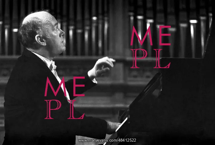 : Soviet pianist Sviatoslav Richter : Soviet pianist Sviatoslav Richter
