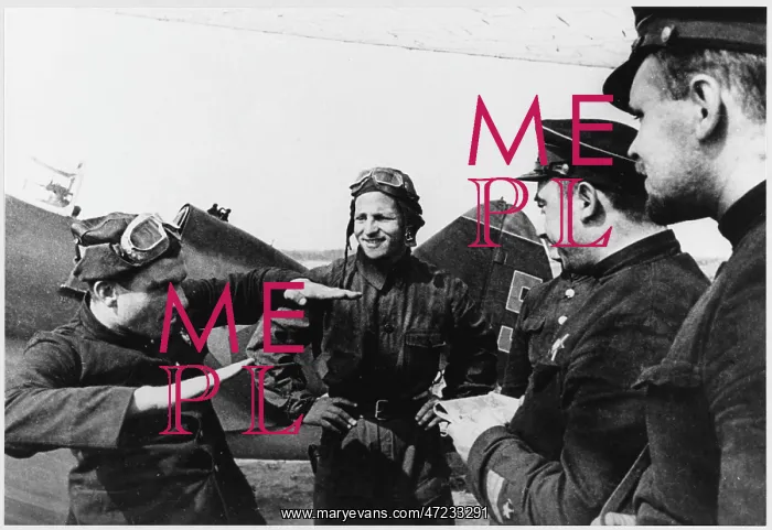 : SOVIET PILOTS RE-ENACT : SOVIET PILOTS RE-ENACT