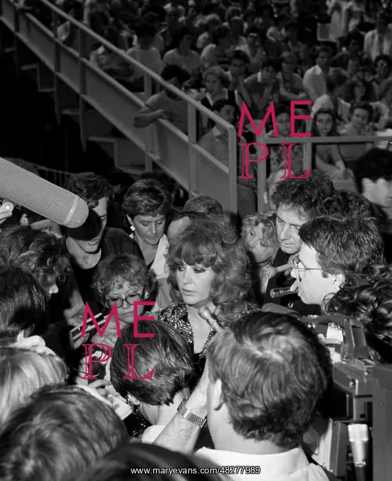 : Soviet pop singer Alla Pugacheva concert for victims : Soviet pop singer Alla Pugacheva concert for victims
