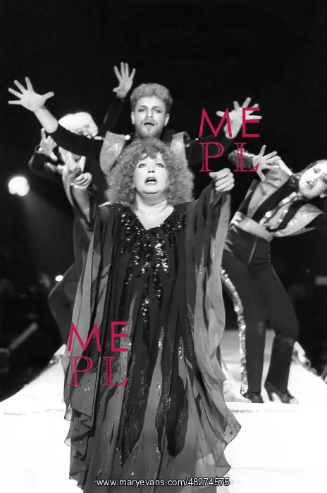 : Soviet pop singer Alla Pugacheva and Expressia : Soviet pop singer Alla Pugacheva and Expressia