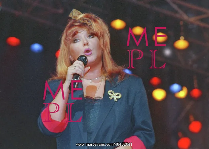 : Soviet pop singer Alla Pugacheva at Kremlin Palace, 1991 : Soviet pop singer Alla Pugacheva at Kremlin Palace, 1991