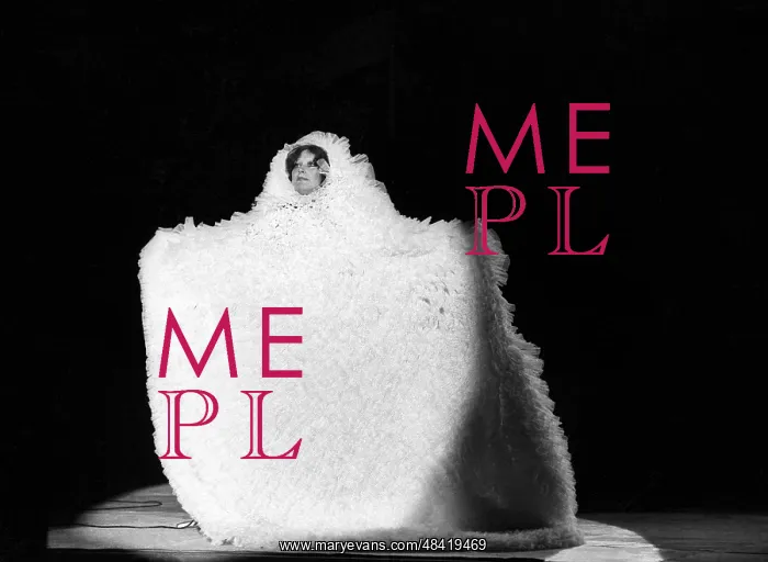 : Soviet pop singer Alla Pugacheva at Olimpiyskiy : Soviet pop singer Alla Pugacheva at Olimpiyskiy