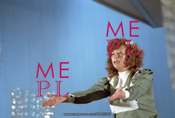 : Soviet pop singer Alla Pugacheva performing, 1983 : Soviet pop singer Alla Pugacheva performing, 1983