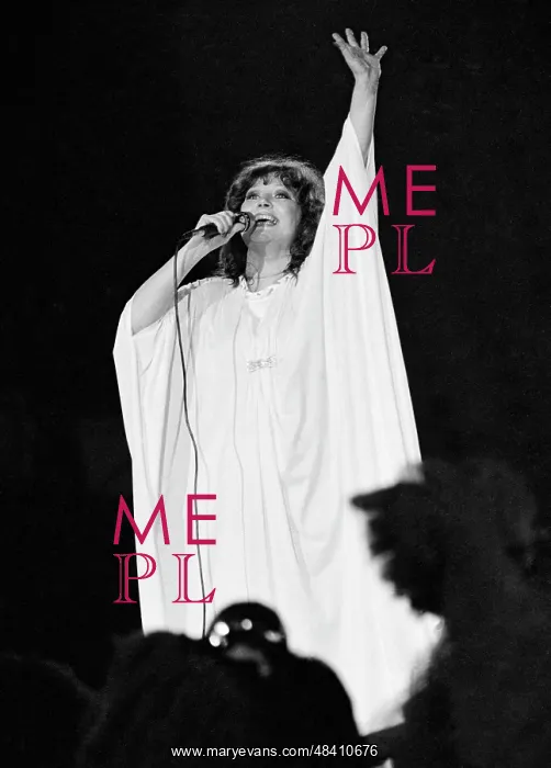 : Soviet pop singer Alla Pugacheva performing, 1984 : Soviet pop singer Alla Pugacheva performing, 1984