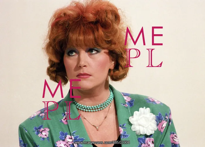 : Soviet pop singer Alla Pugacheva performing, 1985 : Soviet pop singer Alla Pugacheva performing, 1985