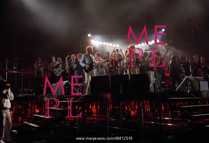 : Soviet popsinger Alla Pugacheva concert for victims : Soviet popsinger Alla Pugacheva concert for victims